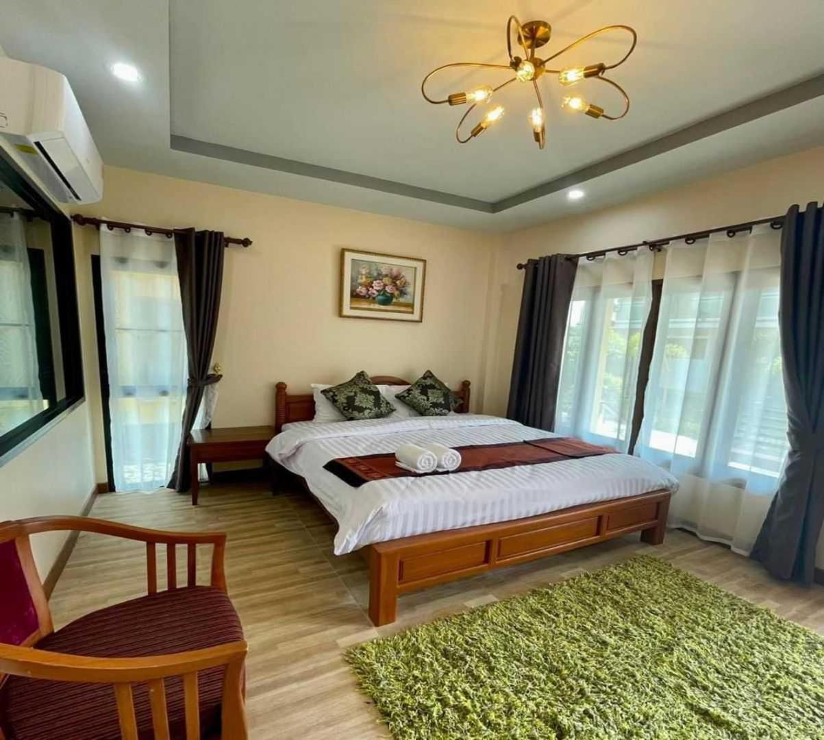 Capital O 75518 Baan Rose Resort Ao Luk Extérieur photo